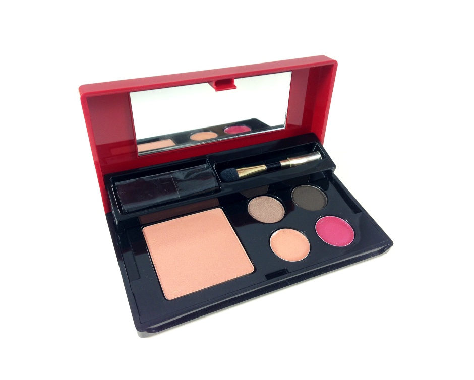 19 for Elizabeth Arden Makeup Set Buytopia